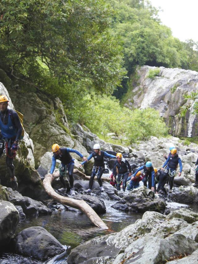 canyoning03_-_credit_irt_-_emmanuel_virin-e1593698355695.jpg