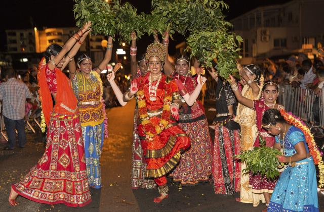 religiontamoule199dipavali2015saintandre-creditirt-lionelghighidts102017.jpg