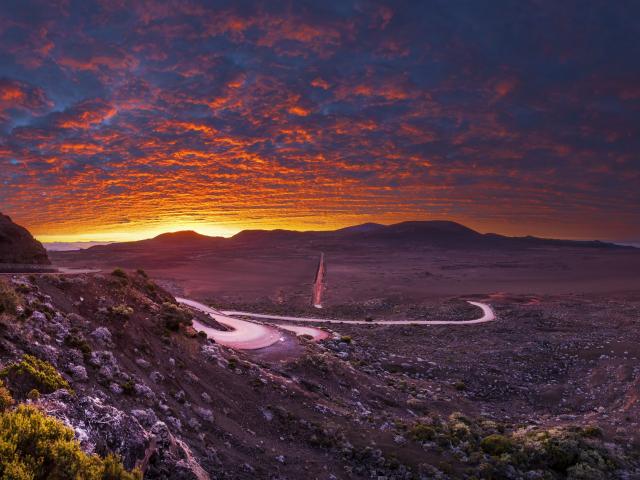 reunion-volcan-embrasement.jpg