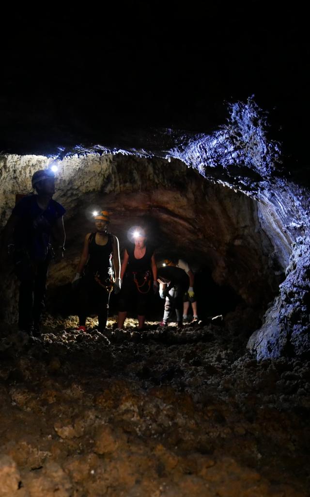 Ricaric Tunnel De Lave 3 Cote Ouest.jpg