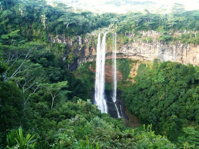 Cascade de Chamarel, Île Maurice, Trapèze des Mascareignes