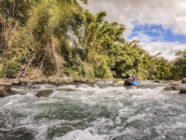 descente-en-rafting-a-la-reunion-irttravels-gallery-dts-07-2031-13.jpg