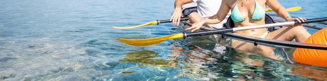 Kayak transparent et paddle dans le lagon de La Réunion