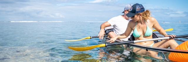 Kayak transparent et paddle dans le lagon de La Réunion