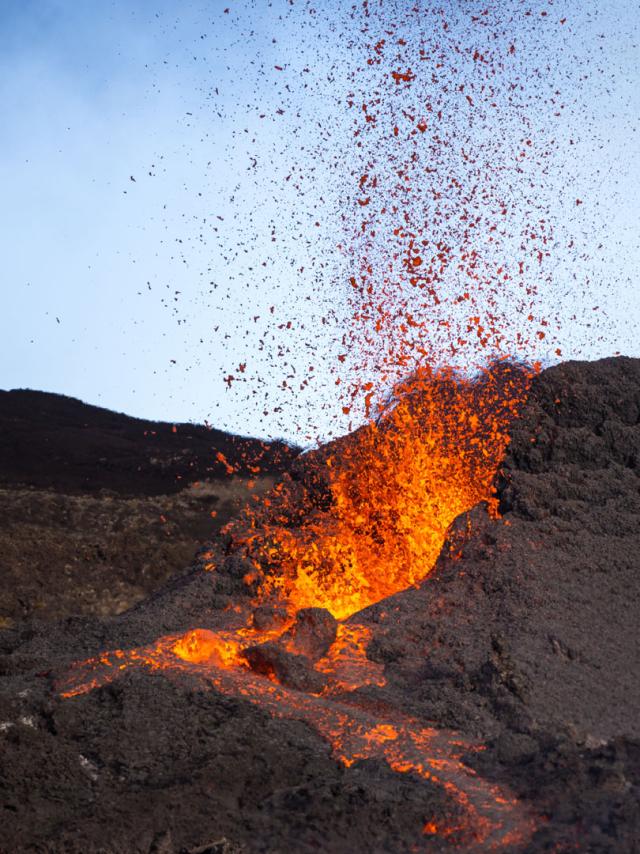 Eruption du piton de la Fournaise du 2 juillet 2023